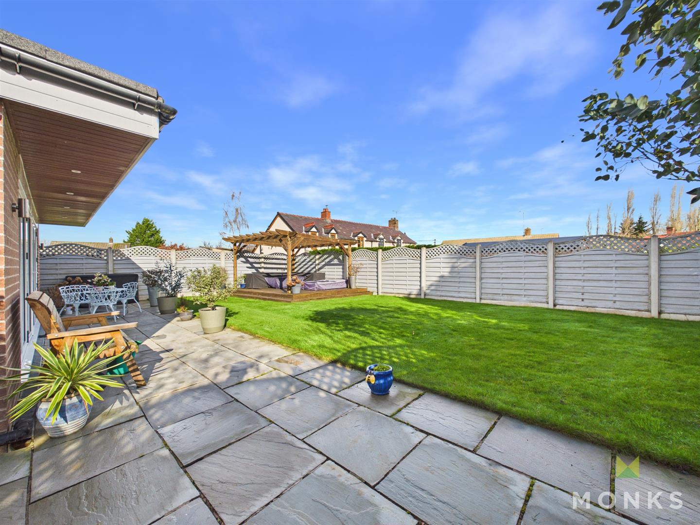 3 Berllan Close, Oswestry, SY10 7TH For Sale